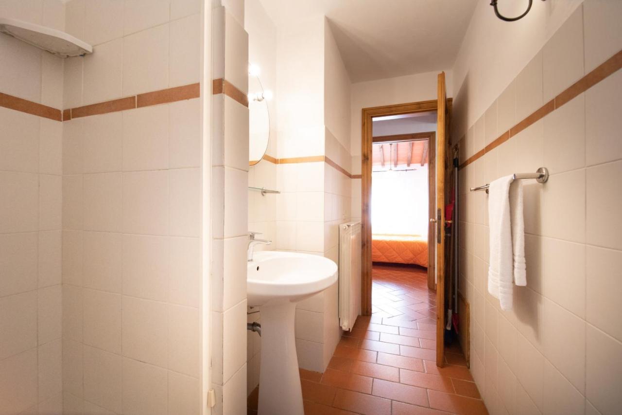 Casetta Di Butia, Gelsomino Apartment Borgo a Mozzano Luaran gambar