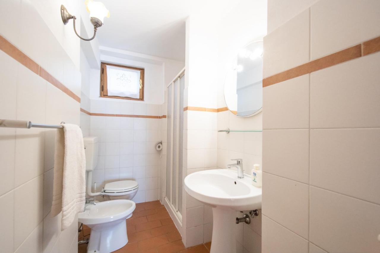 Casetta Di Butia, Gelsomino Apartment Borgo a Mozzano Luaran gambar